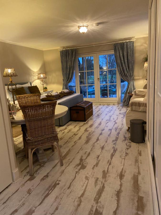 De Vijverkamer-----Prive Diner Op De Kamer Mogelijk!! Hoogeveen Exterior foto